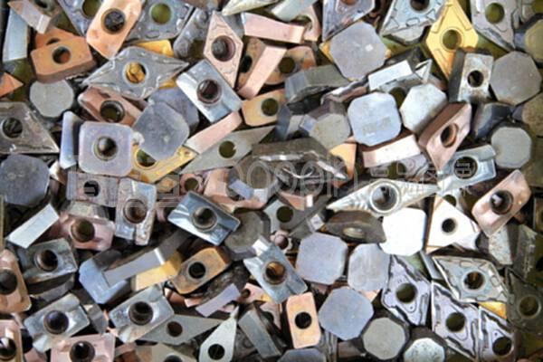 硬質合金五金工具批發(fā)兼零售的市場優(yōu)勢與發(fā)展策略